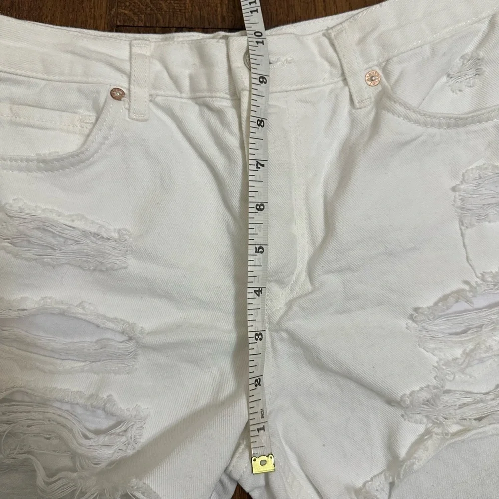 Free People Maggie Mid-Rise Shorts Distressed Optic White 25 beach summer spring